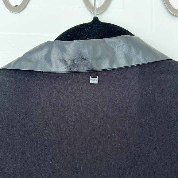 RUDSAK Black tunic with vegan leather pocket and collar L high/low like new - Picture 7 of 8